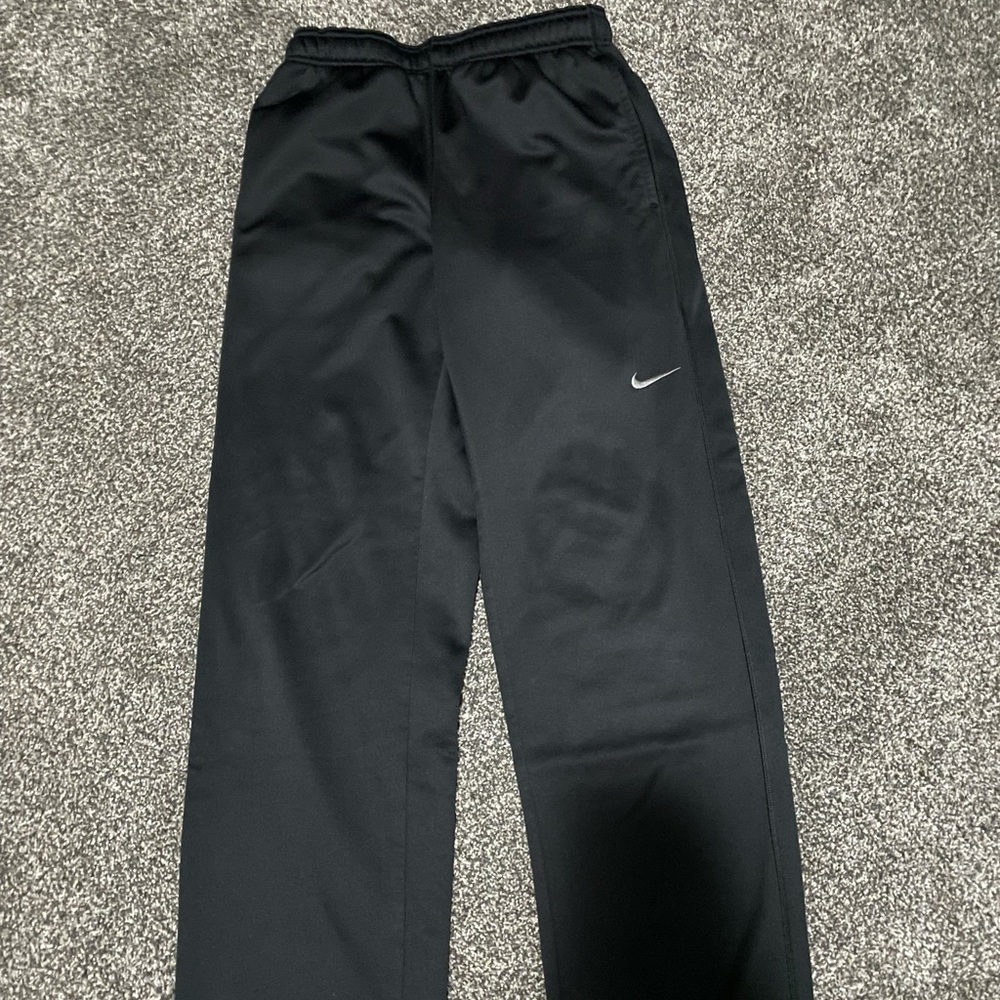 Men’s Nike Therma Fit Sweats w/ Pockets Small